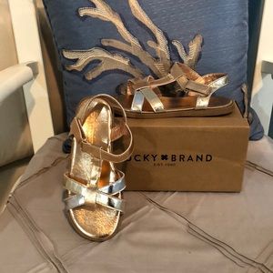 Girls Lucky Brand Metallic Sandal